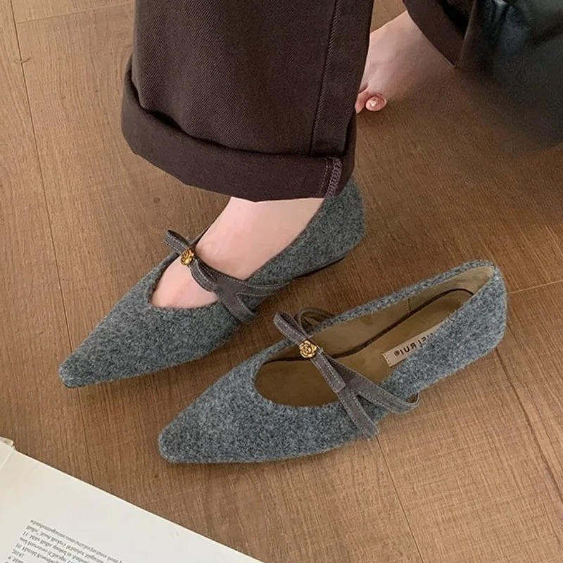 Sepatu Wanita Hak Rendah Ujung - Women'S Fashion Shoes ulasan dan harga